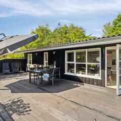 Holiday Home Felippa - from the sea by Interhome