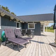 Holiday Home Elina - 600m from the sea by Interhome