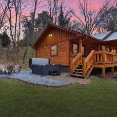 3 minutes to downtown, Hot Tub, Loft, Minutes to wineries