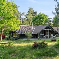 Holiday Home Fietje - 200m from the sea by Interhome