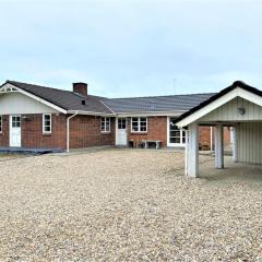 Holiday Home Svenn - 400m from the sea by Interhome