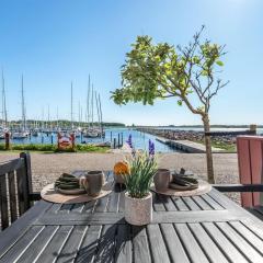 Apartment Ethly - 10m from the sea by Interhome