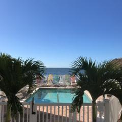Oceanview's and heated pool in Cudjoe Key, FL