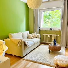 Ruhiges Messezimmer im Diplomatenviertel mit Grünblick