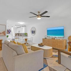 Boca Waterfront • Watch the Boats • Pool & Gym