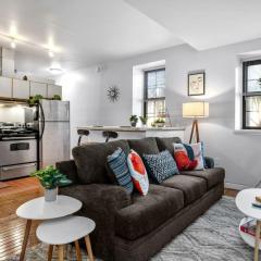 Quaint and Stylish APT with King Bed for Long Term Stay