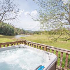 Kapena Escape on the Lake- Views, Hot Tub, Nearby River Access
