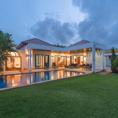 V246 Spacious 4BR Near Pier Private Pool & Garden