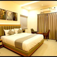P A R K Guest House ! Premium Rooms With Family Retreat