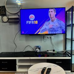 AYAAN Flora Quintet Apartment & Fifa Home 4 with Free Parking