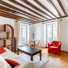 GuestReady - Chic & Central Paris Hideaway for 2