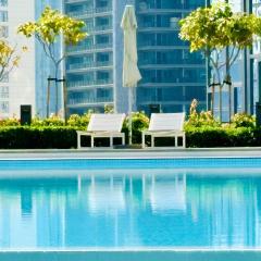Stylish 1BR near Burj Khalifa, Dubai Mall and Fountains
