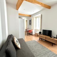 RSRC NEW AC Central & Bright 1BR apartment