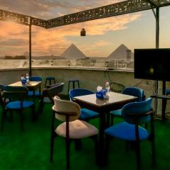 Happy Pyramids Boutique Inn
