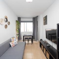 BKD1 A tan solo 50 metros de la playa Las Canteras