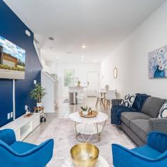 Modern 2 BR Townhome | Close 2 Beach.