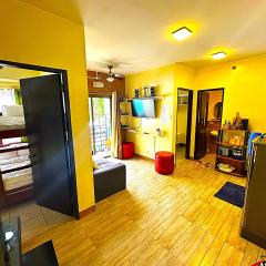 Condo 2Bedroom near Session with Free Own Parking