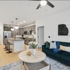 Parkside Chic 2BR Near Regions Field n Park