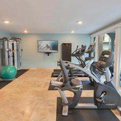 Central South Tampa - Walkable 2BR with Pool Access