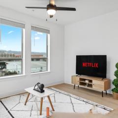 Upscale 2BR Near Regions Field n Park