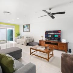 Coastal Haven Pet Friendly and Walk to Beach