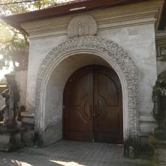 Rumah Lebih