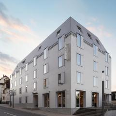 Hotel Bergamo Modern & zentral in Ludwigsburg Klimaanlage 3 Min zum Schloss WLAN Frühstück optional besonderes nachhaltiges Stadthotel in moderner Holzbauweise