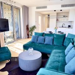 Sky Park Sunrise Apartment, 2 Bedrooms, Downtown