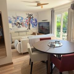 Lorette Hideway