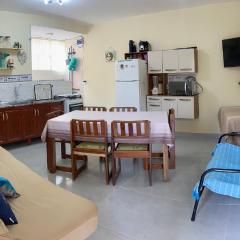 Ubatuba - apenas 5 minutos á pé até a praia