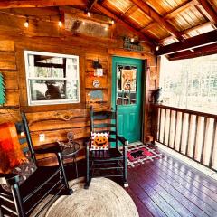 Little Bear Tiny Cabin