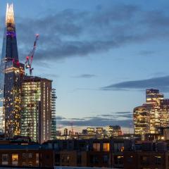 Amanah Properties - Skyline Hideaway 3BR City Views London Bridge