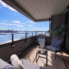 Unmatched Location - Front Row Fjord Apartment - 2 Bedrooms, Fully Equipped
