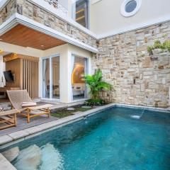 Private Pool Villa Arsy w Rooftop By Orivista