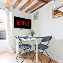 Studio Quartier Saint-Michel Notre-Dame 4 Free Netflix