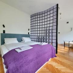 VIVE City Center for four