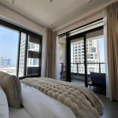 Stylish Waterfront 1BR on Al Reem Island