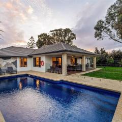 Our Escape - Coastal Poolside Haven in Dunsborough