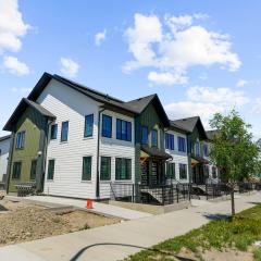 Superb 1-Bdr Apt in New Condo