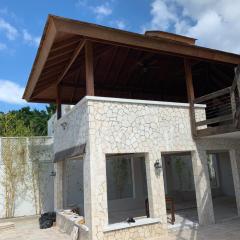 Beautiful Beachfront Villa With Private Pool and Bar Fully Staffed