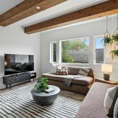 5BR at The Adelynn - Luxury Build - Walk to All