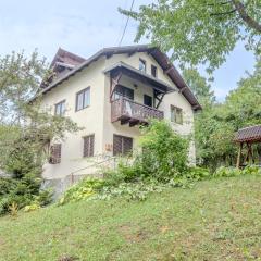 Cuibul de Munte - Cabană în Breaza cu Ciubăr și Foc de Tabără 6-12 Persoane