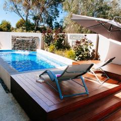 Eagle Bay Beach Retreat - Steps from the Sands