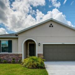 4 Bedrooms 2 Bathrooms Crystal Cove 4706Rr