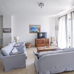 Waterfront Panorama Massive Three Bedrooms Flat 8S
