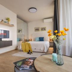 Azur Alegria Studio by RV Apartments - free parking & pool