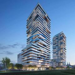 Sky Tower II - Modern Stay with Panoramic Views