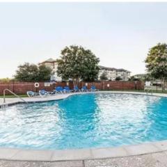 The Castle by the Lake with Pool and Balcony near Grandscape