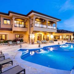 Villa Encantada Sunset Infinity Pool Escape