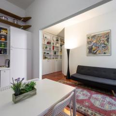 Stylish Apartment at Isola-Garibaldi District - B Home